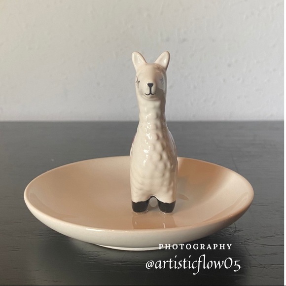 NEW! Ceramic Llama Trinket Tray Ring Holder - Picture 3 of 8